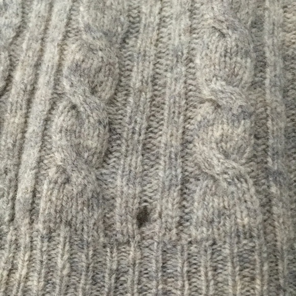 Banana Republic Vneck Sweater Tan Large (discount for damage) - Picture 10 of 11